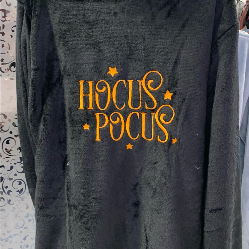 Black Halloween Robe…”Hocus Pocus” On The Back…